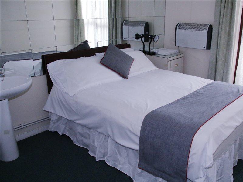 Hotel Oyo Honeycroft 2*
