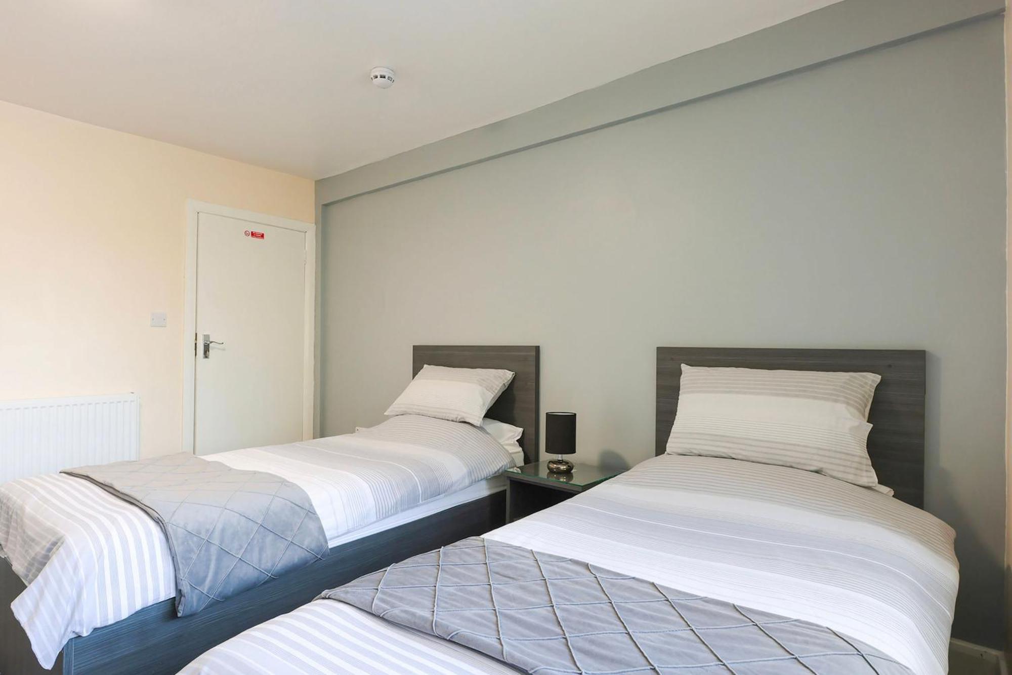 Hotel Oyo Honeycroft Uxbridge