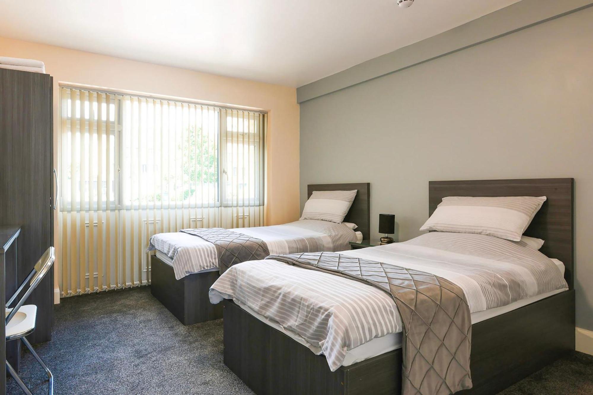 Oyo Honeycroft Hotel 2*