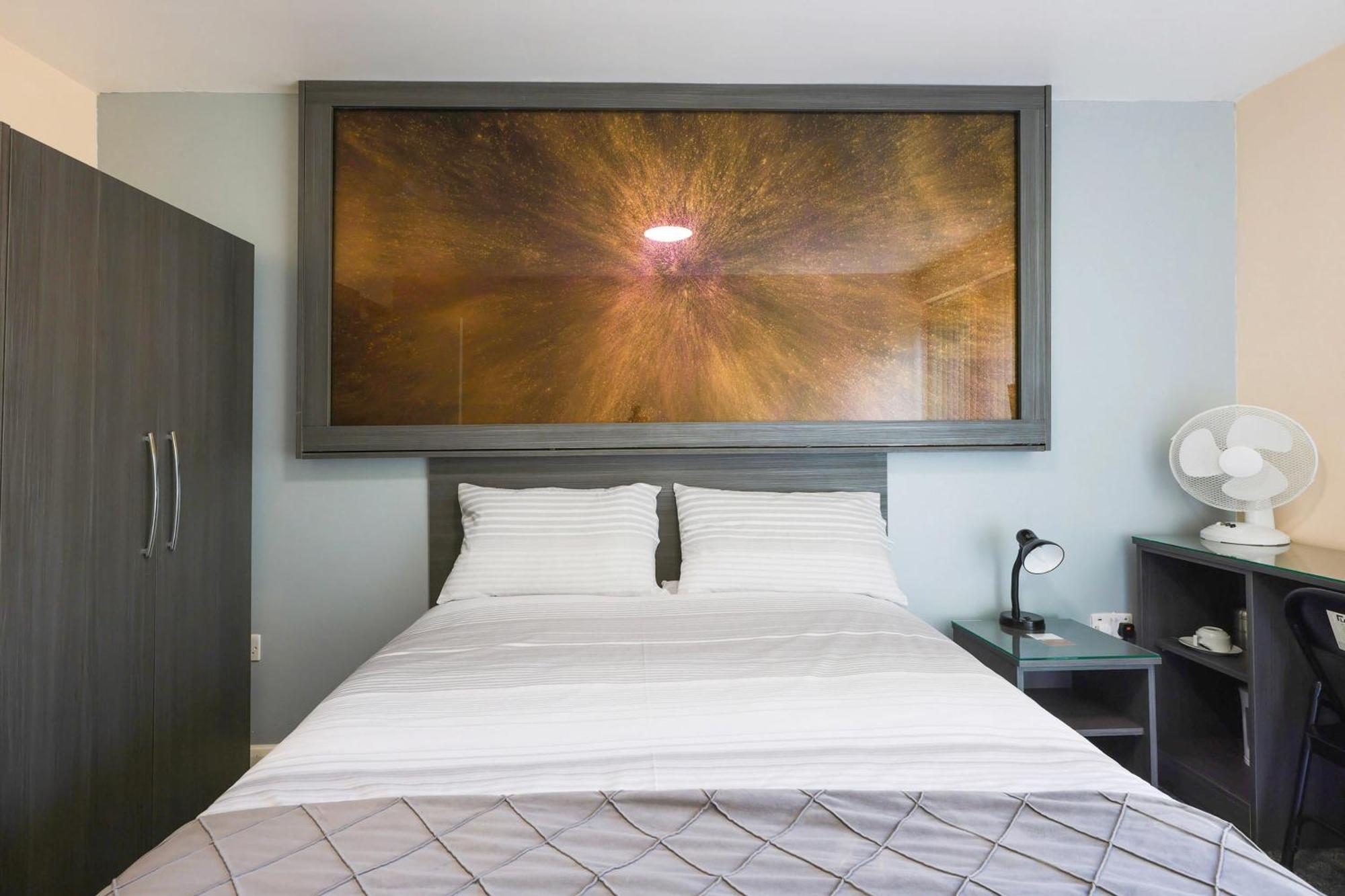 Hotel Oyo Honeycroft Uxbridge